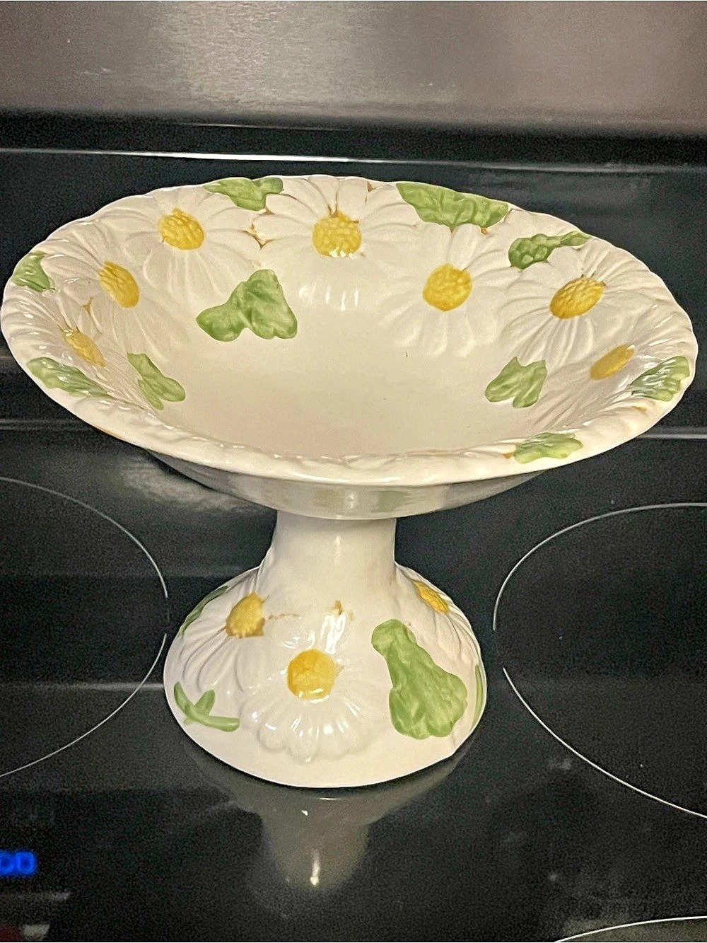 Floral Pedestal Serving Bowl, Vintage Metlock Sculptured Daisy
